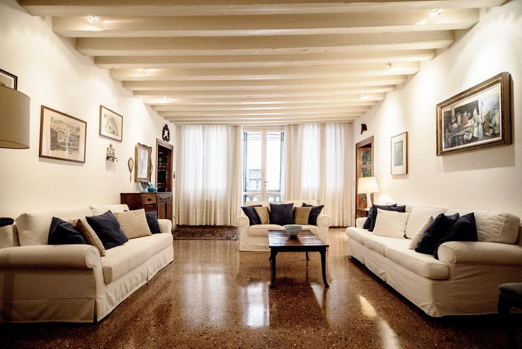 Апартаменты Accademia Terrazza Венеция Экстерьер фото