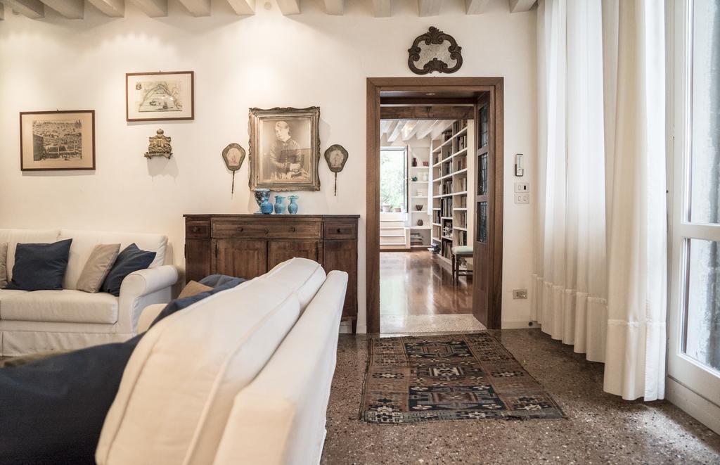 Апартаменты Accademia Terrazza Венеция Экстерьер фото