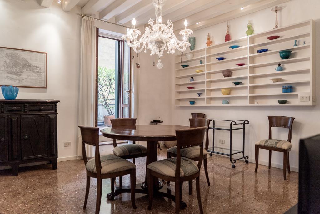 Апартаменты Accademia Terrazza Венеция Экстерьер фото
