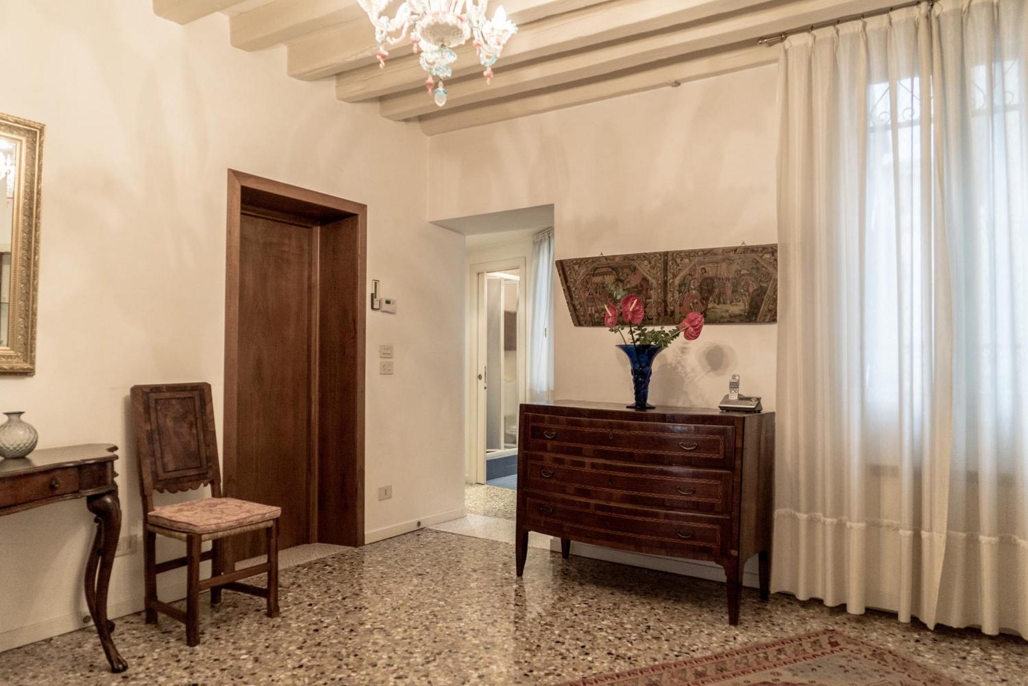 Апартаменты Accademia Terrazza Венеция Экстерьер фото